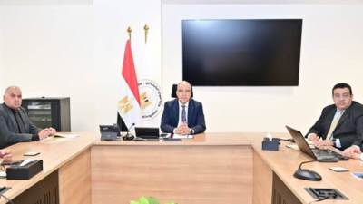 وزير الري يتابع أعمال تحسين منظومة المياه بترعتي الإسماعيلية والسويس