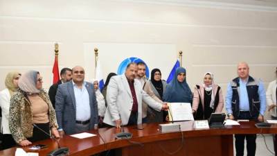 القابضة لمياه الشرب تسلّم شهادات المأمونية لعدد من محطات دمياط