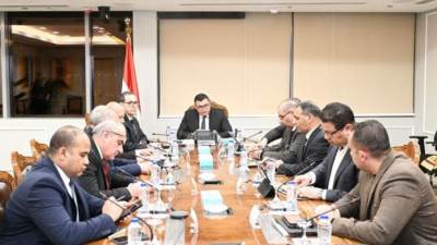 تسليم الوحدات وتطوير المرافق.. وزير الإسكان يتابع موقف مشروعات مدينة العلمين الجديدة