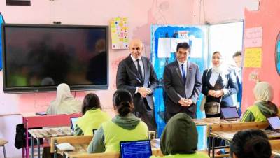 وزير التعليم: إشادة يابانية بمستوى الطالبات واستخدام التكنولوجيا بالمدارس المصرية الحديثة