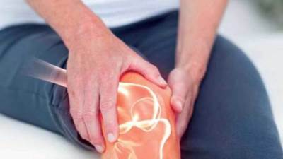 هشاشة العظام.. الأعراض المبكرة والأسباب وعوامل الخطر