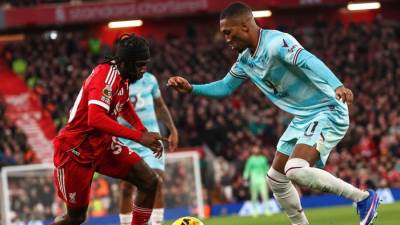 التعادل الإيجابي يحسم نتيجة مباراة ليفربول وبيرنلي في البريميرليج