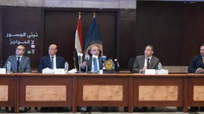 لأول مرة.. "الرقابة المالية" تمنح "البورصة المصرية" رخصة تداول المشتقات المالية