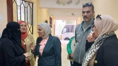 مدير تعليم القاهرة تزور كنترول القاهرة الجديدة لمتابعة تصحيح الشهادة الإعدادية