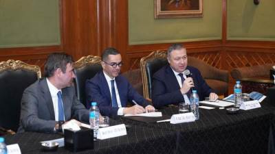 الخطيب: الاستثمار في النسيج والملابس الجاهزة محور استراتيجيتنا الصناعية