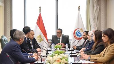 وزير الصحة: توفير الأدوية الحيوية بأسعار مناسبة وتحسين جودة الخدمات الصحية