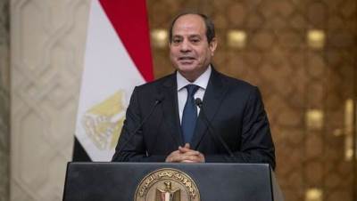 الرئيس السيسى يشارك فى جلسة حوارية مع نخبة من قادة الأعمال