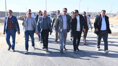 «الإسكان» تتابع ميدانيًا رفع كفاءة المرافق بالعاشر من رمضان وحدائق العاشر