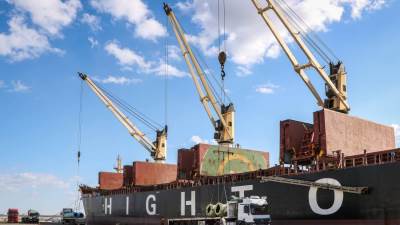 ميناء دمياط: تصدير 37 ألفًا و826 طن بضائع عامة خلال 24 ساعة