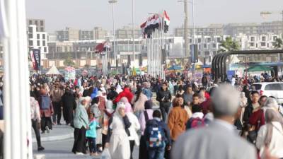 معرض الكتاب يتخطى 2 مليون زائر خلال خمسة أيام