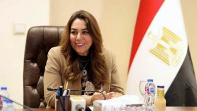 د.منال عوض تعلن التشغيل التجريبى لمجزر مدينة الخارجة بالوادي الجديد 