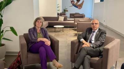 وزير الري يبحث مع هولندا تعزيز التعاون في مجالات المياه والتغيرالمناخي