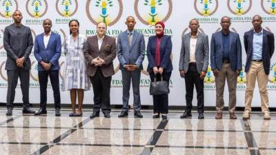 هيئة الدواء توقع مذكرة التفاهم مع هيئة الغذاء والدواء الرواندية