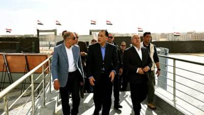 15 فدانًا و44 أتوبيسًا و652 ميكروباصًا.. "مدبولي" يتنفقد الموقف الإقليمي بالمنيا الجديدة