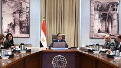 الحكومة تناقش مشروعات حماية الشواطئ لمواجهة التغيرات المناخية