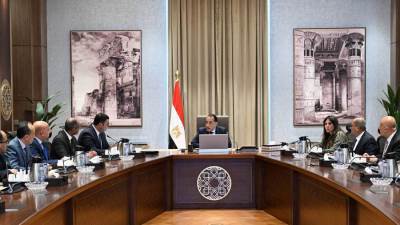 الحكومة تناقش إجراءات تطوير مرفق مياه الشرب والصرف الصحي