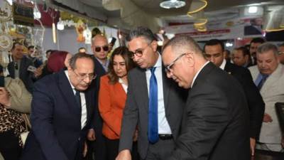 "التموين" و"التنمية المحلية" تفتتحان معارض «أهلاً رمضان» بأسعار مخفضة في المنصورة