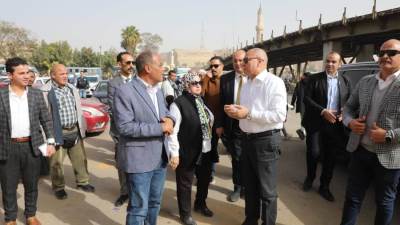 محافظ القاهرة يكشف حقيقة إزالة سوق الحمام بالسيدة عائشة