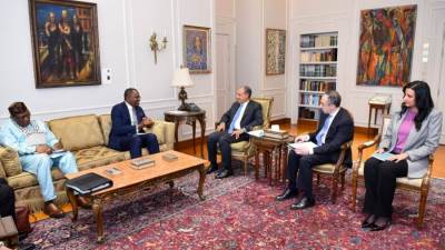  وزير الخارجية يستقبل رئيس لجنة العشرة الأفريقية لإصلاح مجلس الأمن