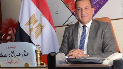 رئيس جهاز العاشر من رمضان يتابع أعمال التطهير ورفع كفاءة شبكات الصرف 