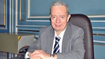 حسين عيسى نائبا لرئيس الوزراء للشؤون الاقتصادية