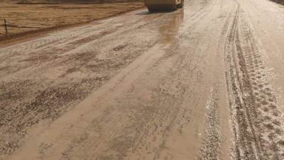 رئيس جهاز مدينة السادات يتابع أعمال تطوير الطرق وتنفيذ طبقات الأساس