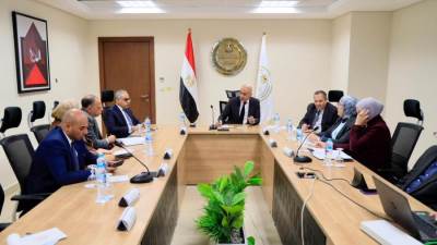 وزير التربية والتعليم يناقش مع المديريات خطة القضاء على الفترة المسائية بالمرحلة الابتدائية