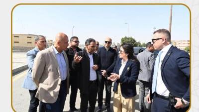 وزيرة الإسكان تتفقد مشروع المحطة الوسيطة للمخلفات بمدينة العبور