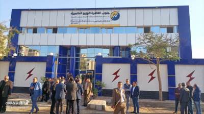 «للكهرباء» تطرح مناقصة لشراء 140 كيلومترًا من كابلات الألومنيوم لتعزيز شبكات التوزيع