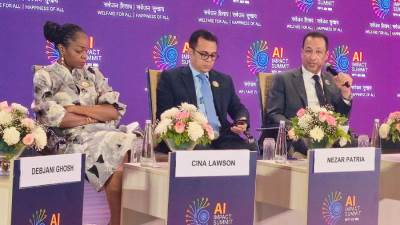 وزير الاتصالات: توظيف تطبيقات الذكاء الاصطناعي لتحسين جودة الخدمات العامة