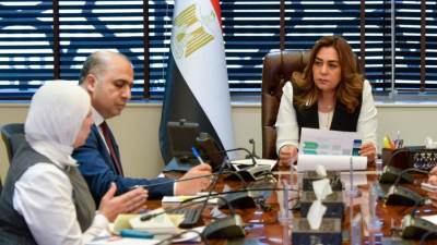 د.منال عوض توجه بتوفير بدائل للأكياس وخاصة فى مدن شرم الشيخ والغردقة