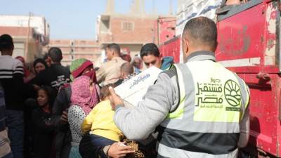 جهاز مستقبل مصر يوزع 40 ألف كرتونة مواد غذائية على الأسر الأولى بالرعاية