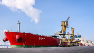 باستثمارات 8 مليار جنية..توسعة قدرات ميناء دمياط بمحطة تداول ورصيف متعدد