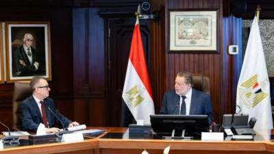 محافظ البنك المركزي  ووزير التخطيط يبحثان تعزيز معدلات النمو وتوفير فرص عمل مستدامة