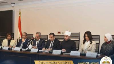 الحكومة تشدد على أهمية تنظيم استخدام السوشيال ميديا للأطفال 