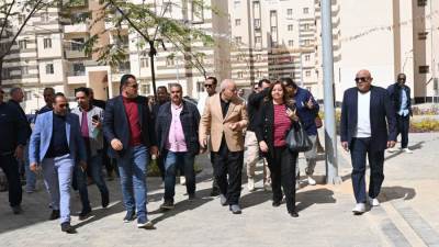 مي عبدالحميد تتابع تنفيذ 4842 وحدة سكنية بمدينة العاشر من رمضان