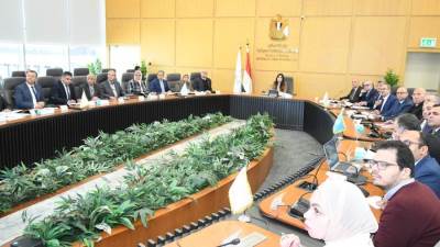 الإسكان: لجنة المرافق تواصل متابعة مشروعات مياه الشرب والصرف الصحي بالمحافظات