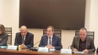 وزير الكهرباء يناقش خطة توسيع العدادات الذكية وتوفير التغذية الكهربائية