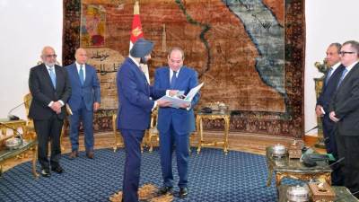 السيسي: مصر خسرت 10 مليار دولار بسبب النزاعات الدولية