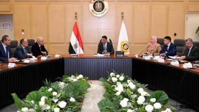 خطط جديدة لتمويل المشروعات.. وزير الصناعة يبحث مع اتحاد الصناعات تحديات القطاع 