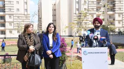 رئيس مجموعة البنك الدولي يزور وحدات "سكن لكل المصريين" بالعاشر من رمضان