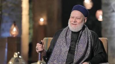 د.على جمعة يوضح حكم تحريك  صور الموتى بالذكاء الاصطناعي