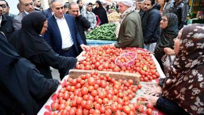رئيس حماية المستهلك يقود حملة رقابية مُفاجئة على الأسواق ببولاق الدكرور وناهيا 
