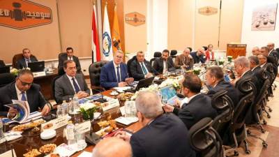 ︎"البترول" : سوميد نقلت 365 مليون برميل بترول خام خلال 2025