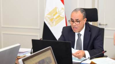 الخارجية تقرر منح العاملين في الخليج تأشيرات اضطرارية لـ 3 دول 