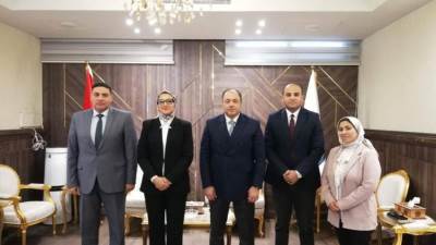 رئيس هيئة تنمية الصعيد يستقبل محافظ الوادي الجديد لبحث دعم المشروعات التنموية