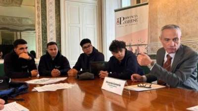 17 طالبًا مصريًا يبدأون تدريبًا متقدمًا في الصيانة الكهربائية والميكانيكية بإيطاليا