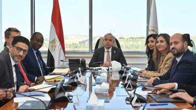 الاستثمار: تدشين صناديق استثمارية احترافية لدعم نمو الشركات الناشئة وجذب مؤسسات دولية