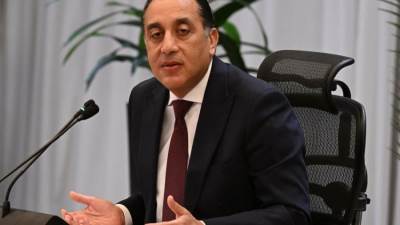 رئيس الوزراء: لا نية لزيادة سعر رغيف الخبز المدعم للمواطن