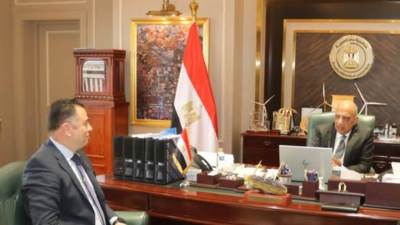 وزير الكهرباء يبحث مع روس آتوم تطورات مشروع المحطة النووية بالضبعة